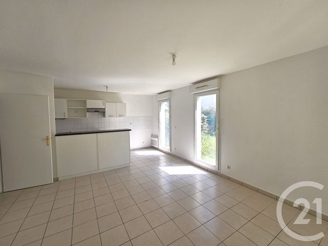 Appartement F3 &agrave; vendre - 3 pi&egrave;ces - 61,06 m2 - Savigny Le Temple - 77 - ILE-DE-FRANCE