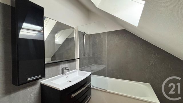 Appartement F1 &agrave; louer - 1 pi&egrave;ce - 25,75 m2 - Villejust - 91 - ILE-DE-FRANCE