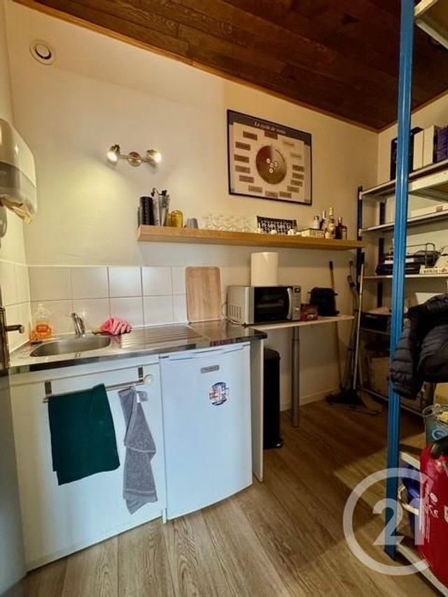 Local commercial à louer - 81.05 m2 - 91 - Essonne
