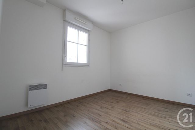 Appartement F3 &agrave; louer - 3 pi&egrave;ces - 56,63 m2 - Villebon Sur Yvette - 91 - ILE-DE-FRANCE