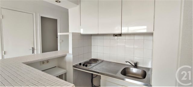 Appartement F1 &agrave; louer - 1 pi&egrave;ce - 27,34 m2 - Arpajon - 91 - ILE-DE-FRANCE