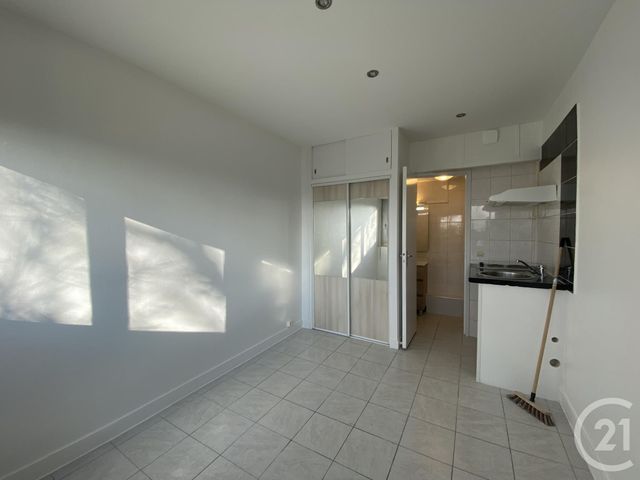 Appartement F1 &agrave; louer - 1 pi&egrave;ce - 13,54 m2 - Orsay - 91 - ILE-DE-FRANCE
