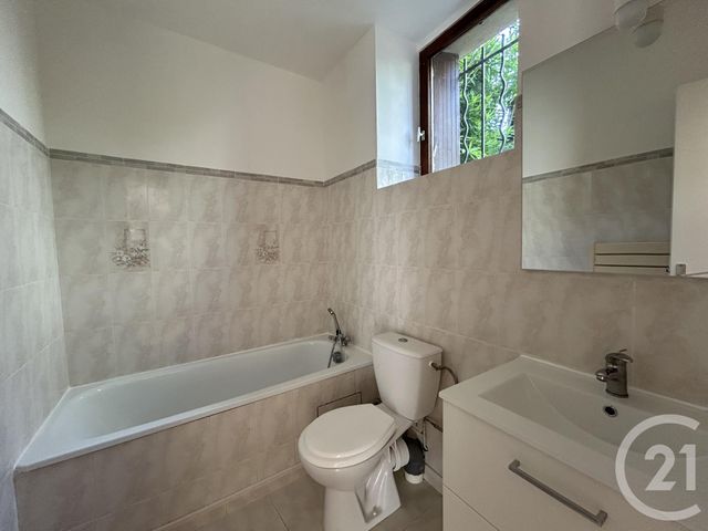Appartement F1 &agrave; louer - 1 pi&egrave;ce - 25,75 m2 - Villebon Sur Yvette - 91 - ILE-DE-FRANCE