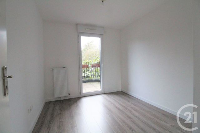 Appartement F3 &agrave; louer - 3 pi&egrave;ces - 65,87 m2 - Palaiseau - 91 - ILE-DE-FRANCE
