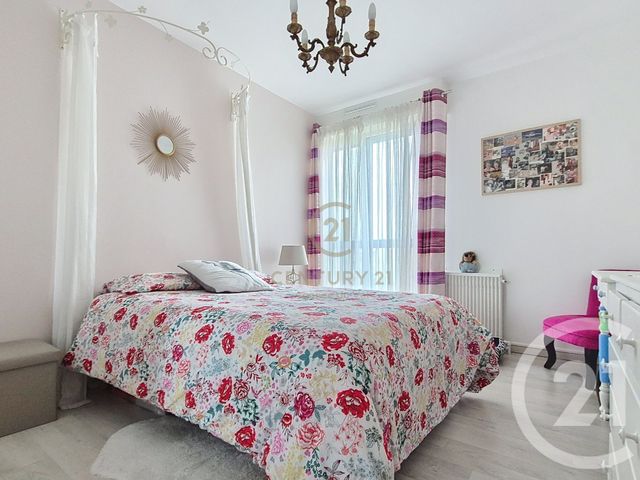 Appartement F3 à vendre - 3 pièces - 66,74 m2 - Torcy - 77 - ILE-DE-FRANCE