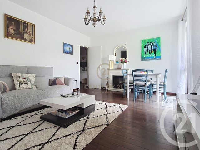 Appartement F3 à vendre - 3 pièces - 66,74 m2 - Torcy - 77 - ILE-DE-FRANCE