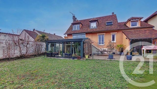 Maison à vendre - 8 pièces - 221,48 m2 - Torcy - 77 - ILE-DE-FRANCE