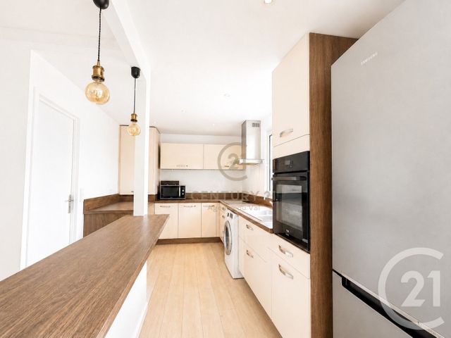 Appartement F4 &agrave; vendre - 3 pi&egrave;ces - 85,78 m2 - Noisiel - 77 - ILE-DE-FRANCE