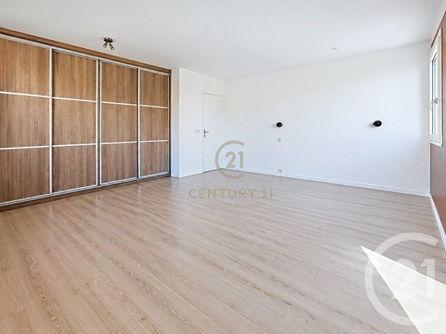 Appartement F4 &agrave; vendre - 3 pi&egrave;ces - 85,78 m2 - Noisiel - 77 - ILE-DE-FRANCE