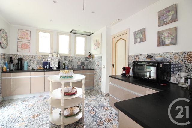 Maison à vendre - 7 pièces - 300 m2 - Menton - 06 - PROVENCE-ALPES-COTE-D-AZUR