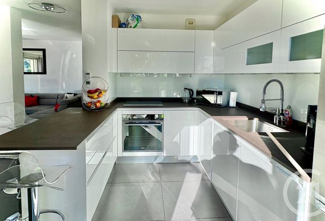 Appartement F4 &agrave; vendre - 4 pi&egrave;ces - 92,32 m2 - Menton - 06 - PROVENCE-ALPES-COTE-D-AZUR