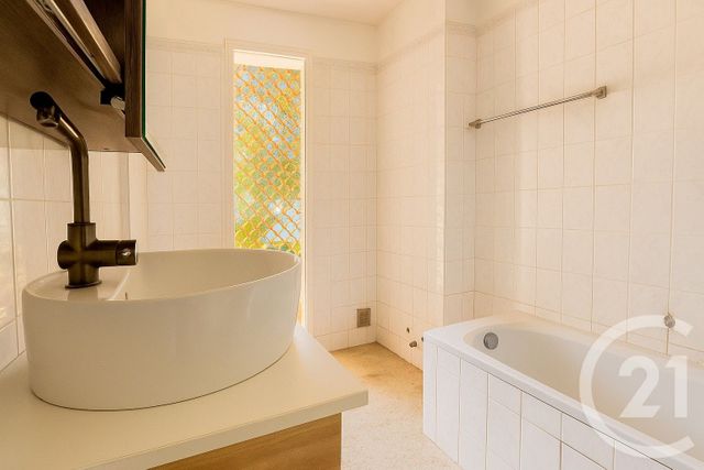 Appartement F4 &agrave; vendre - 4 pi&egrave;ces - 76,26 m2 - Menton - 06 - PROVENCE-ALPES-COTE-D-AZUR