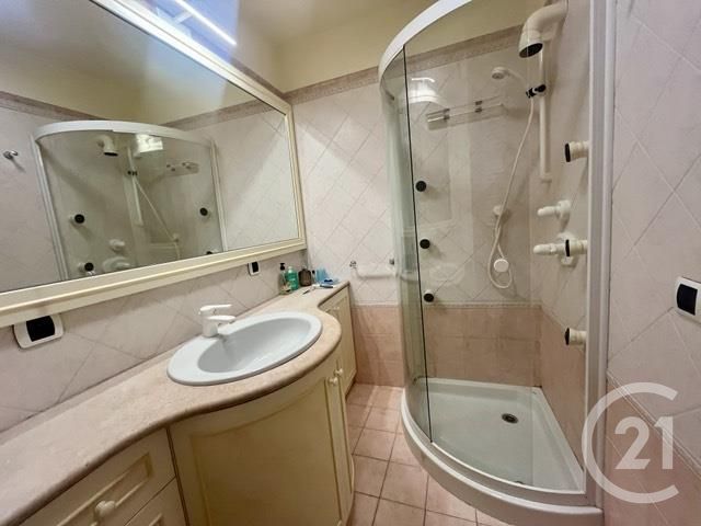 Appartement F4 à vendre - 4 pièces - 94,46 m2 - Menton - 06 - PROVENCE-ALPES-COTE-D-AZUR