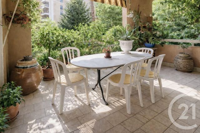 Appartement F4 &agrave; vendre - 4 pi&egrave;ces - 86,35 m2 - Menton - 06 - PROVENCE-ALPES-COTE-D-AZUR