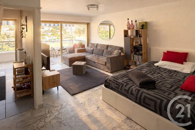Appartement F1 à vendre ROQUEBRUNE CAP MARTIN