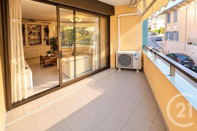 Appartement F3 &agrave; vendre - 3 pi&egrave;ces - 67,75 m2 - Menton - 06 - PROVENCE-ALPES-COTE-D-AZUR