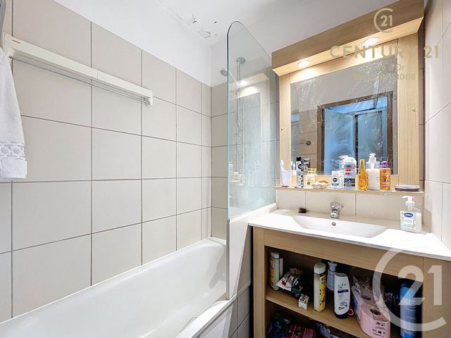 Appartement Chambre &agrave; vendre - 1 pi&egrave;ce - 20,10 m2 - Marseille - 13008 - PROVENCE-ALPES-COTE-D-AZUR