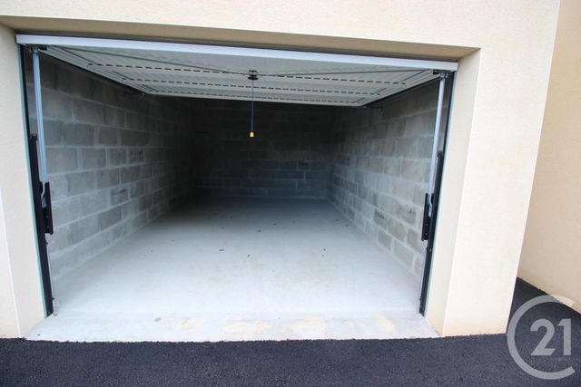 Parking &agrave; louer - 20 m2 - Argentan - 61 - BASSE-NORMANDIE