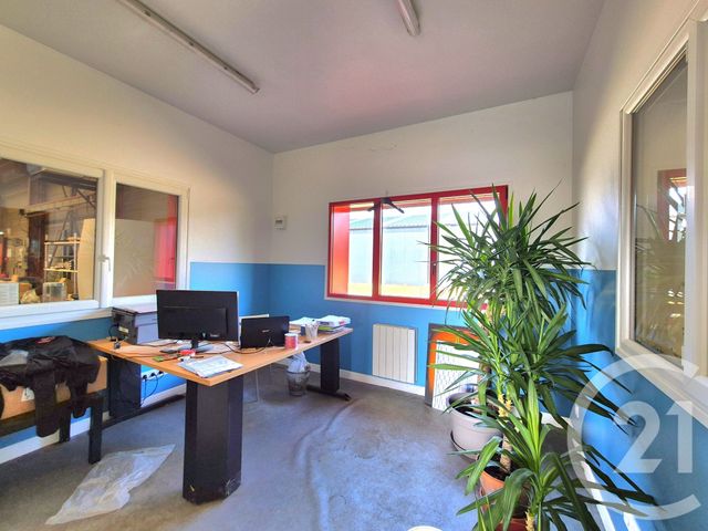 Local commercial à vendre - 1067.0 m2 - 61 - Orne