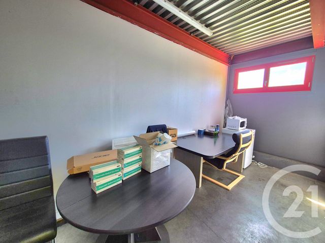 Local commercial à vendre - 1067.0 m2 - 61 - Orne