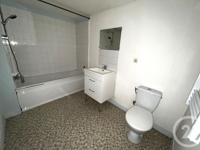 Appartement Duplex à louer - 3 pièces - 63 m2 - Trun - 61 - BASSE-NORMANDIE