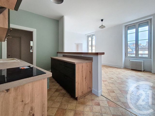 Appartement F5 à louer - 5 pièces - 130 m2 - Argentan - 61 - BASSE-NORMANDIE