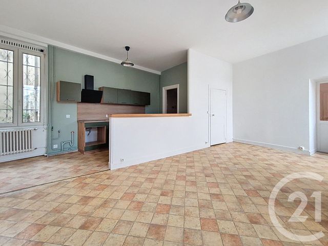 Appartement F5 à louer - 5 pièces - 130 m2 - Argentan - 61 - BASSE-NORMANDIE