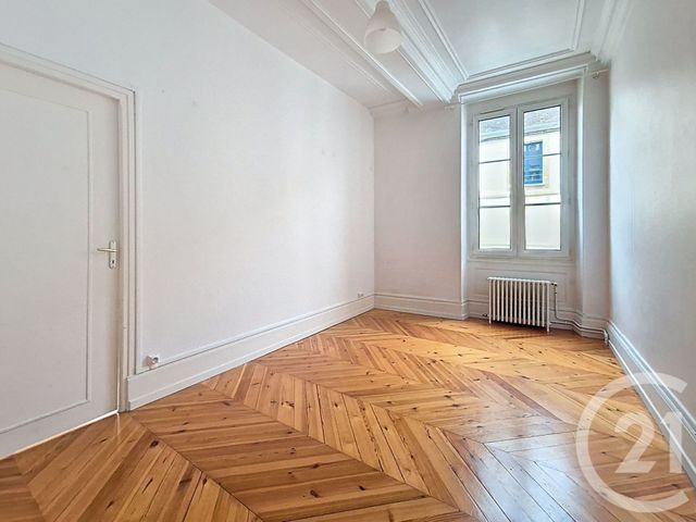 Appartement F5 à louer - 5 pièces - 130 m2 - Argentan - 61 - BASSE-NORMANDIE