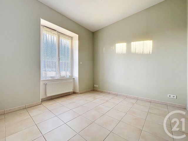 Maison &agrave; louer - 3 pi&egrave;ces - 68 m2 - Argentan - 61 - BASSE-NORMANDIE