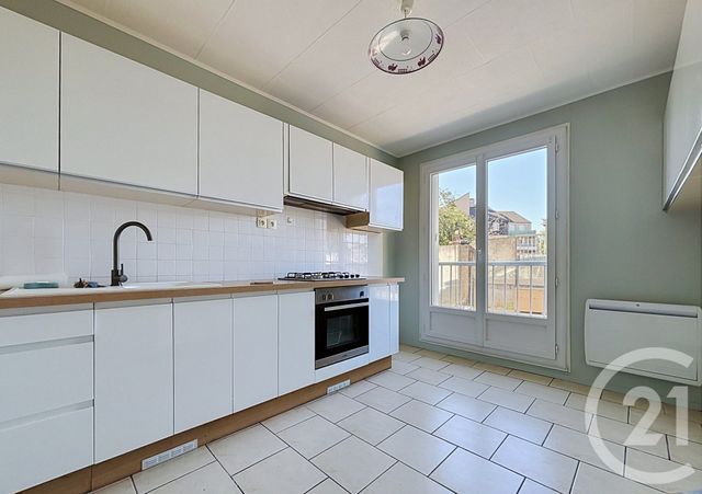 Appartement F4 &agrave; louer - 4 pi&egrave;ces - 86 m2 - Argentan - 61 - BASSE-NORMANDIE