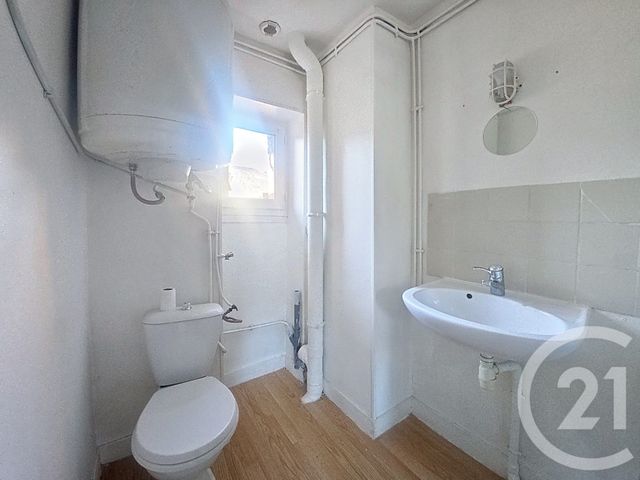 Appartement F1 &agrave; louer - 2 pi&egrave;ces - 33 m2 - Trun - 61 - BASSE-NORMANDIE