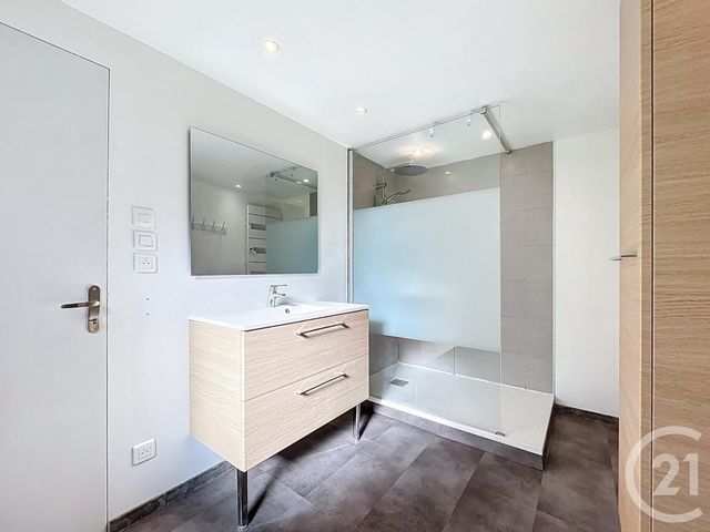 Maison &agrave; louer - 3 pi&egrave;ces - 69,37 m2 - Ginai - 61 - BASSE-NORMANDIE