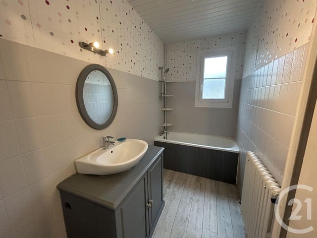 Appartement &agrave; louer - 2 pi&egrave;ces - 52,80 m2 - Argentan - 61 - BASSE-NORMANDIE