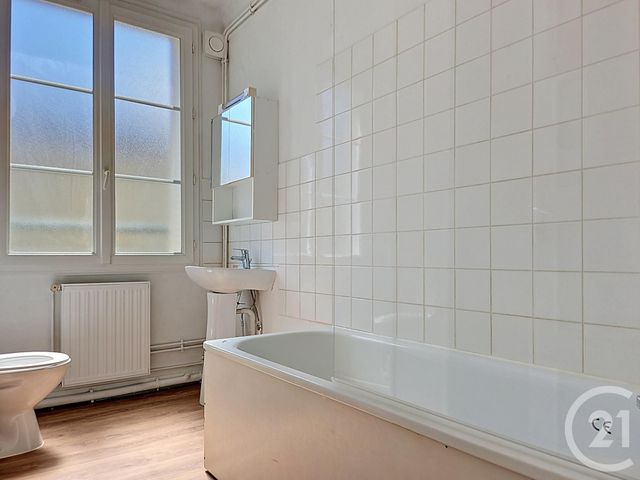 Appartement F2 &agrave; louer - 2 pi&egrave;ces - 47,75 m2 - Argentan - 61 - BASSE-NORMANDIE