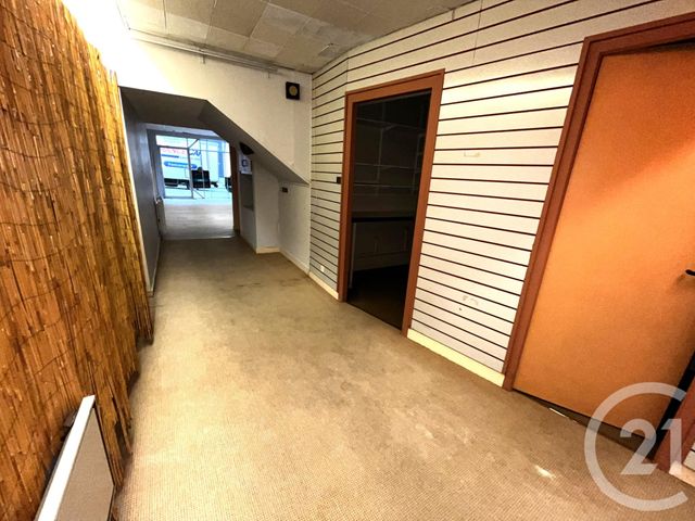 Local commercial à louer - 73.0 m2 - 61 - Orne