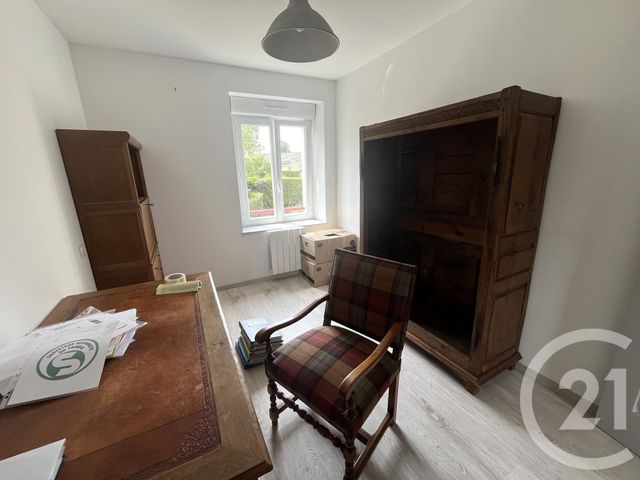 Maison &agrave; louer - 4 pi&egrave;ces - 92 m2 - Montgaroult - 61 - BASSE-NORMANDIE