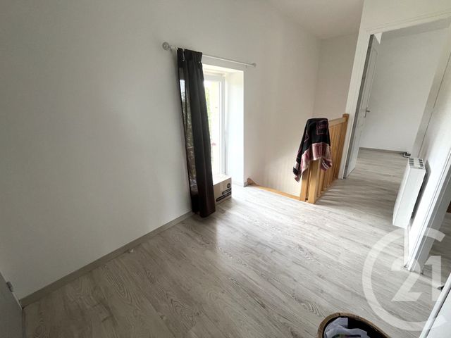 Maison &agrave; louer - 4 pi&egrave;ces - 92 m2 - Montgaroult - 61 - BASSE-NORMANDIE