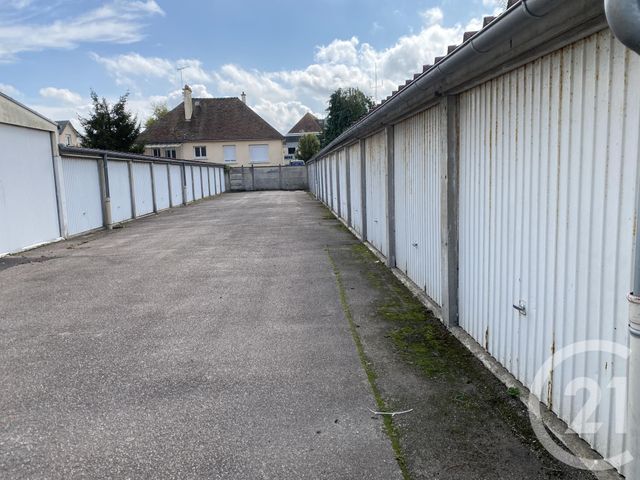Parking &agrave; louer - 12 m2 - Argentan - 61 - BASSE-NORMANDIE
