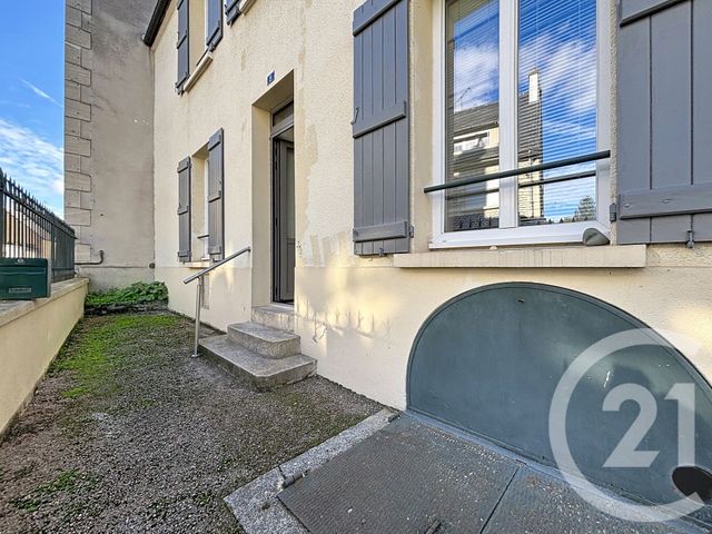 Maison &agrave; louer - 4 pi&egrave;ces - 121 m2 - Argentan - 61 - BASSE-NORMANDIE