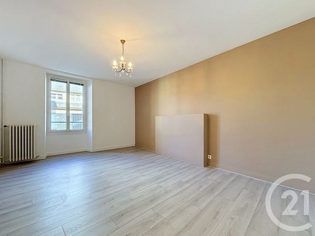 Maison &agrave; louer - 4 pi&egrave;ces - 121 m2 - Argentan - 61 - BASSE-NORMANDIE
