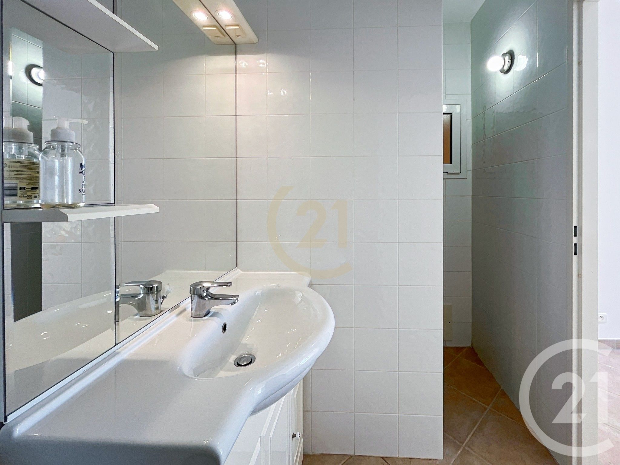 Appartement Duplex à vendre - 2 pièces - 33,62 m2 - Calvi - 202 - CORSE — 7