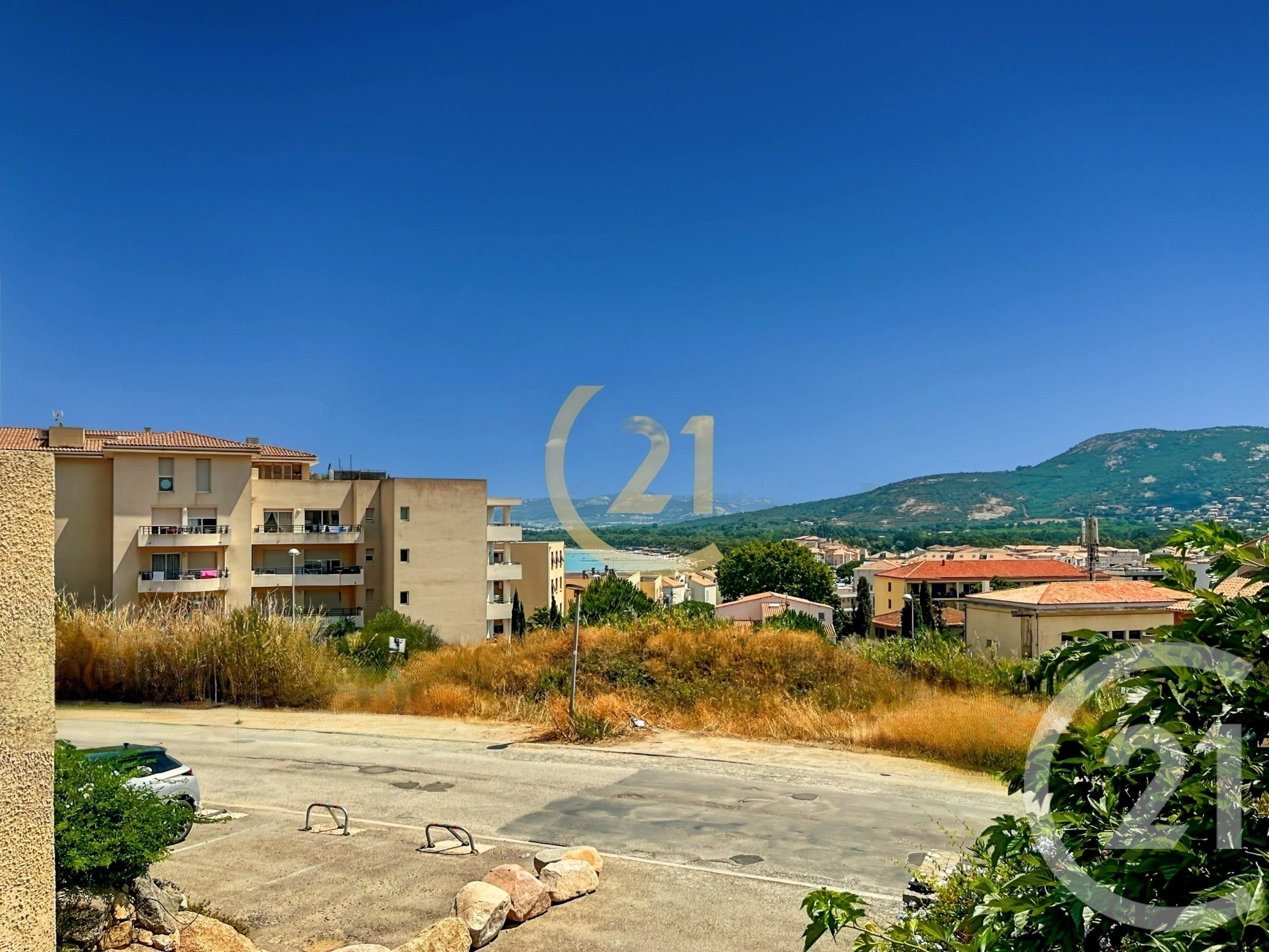 Appartement Duplex à vendre - 2 pièces - 33,62 m2 - Calvi - 202 - CORSE — 5