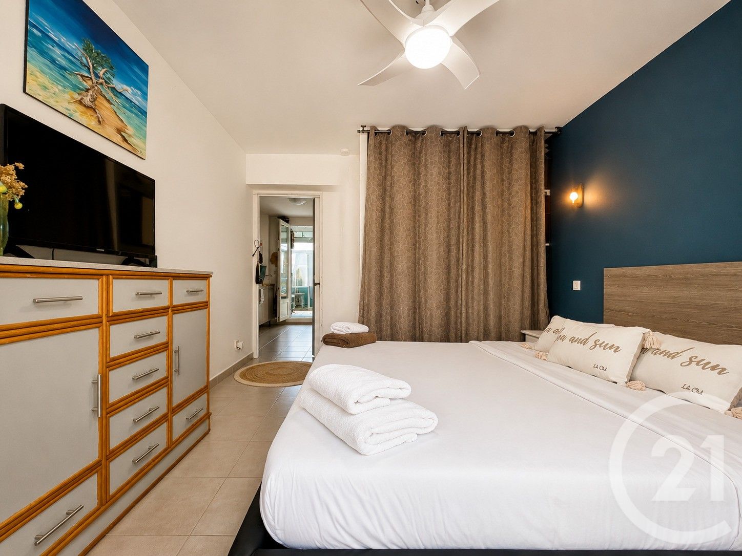 Appartement T2 à vendre - 2 pièces - 21,22 m2 - Calvi - 202 - CORSE — 7