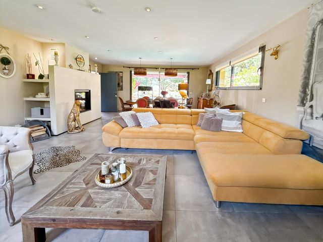 Maison &agrave; vendre - 7 pi&egrave;ces - 215 m2 - Calvi - 202 - CORSE