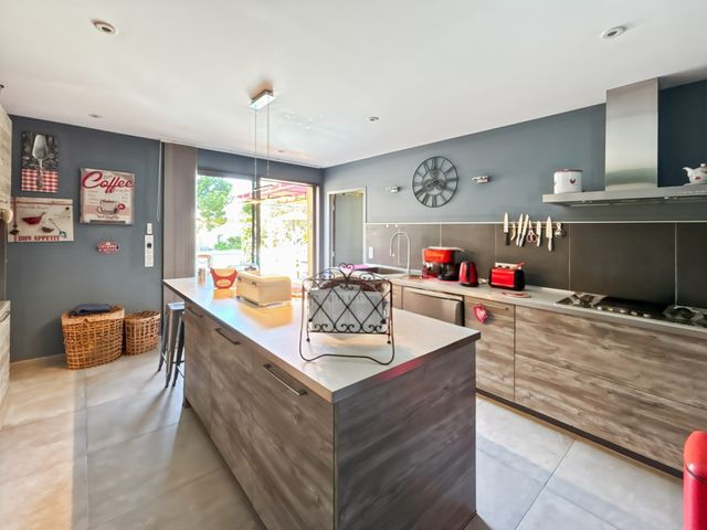 Maison &agrave; vendre - 7 pi&egrave;ces - 215 m2 - Calvi - 202 - CORSE