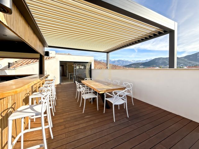 Appartement T5 &agrave; vendre - 5 pi&egrave;ces - 154,62 m2 - Calvi - 202 - CORSE