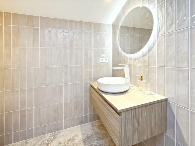 Appartement T5 &agrave; vendre - 5 pi&egrave;ces - 154,62 m2 - Calvi - 202 - CORSE