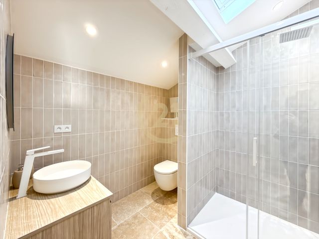 Appartement T5 &agrave; vendre - 5 pi&egrave;ces - 154,62 m2 - Calvi - 202 - CORSE