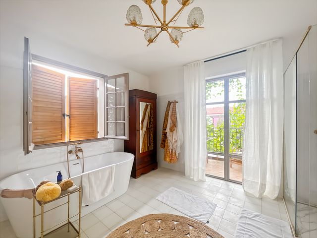 Maison &agrave; vendre - 7 pi&egrave;ces - 285,47 m2 - St Florent - 202 - CORSE