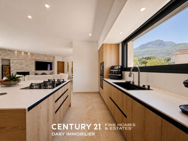 Maison &agrave; vendre - 6 pi&egrave;ces - 183,08 m2 - Calvi - 202 - CORSE